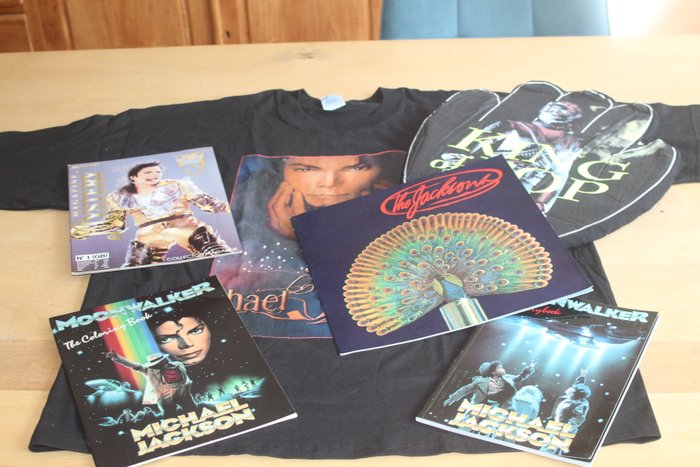 Michael Jackson - Samling af memorabilia - 2000