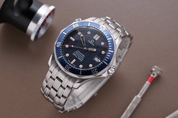 Omega - Seamaster Diver 300 M James Bond - 25318000 - Mænd - 1990-1999