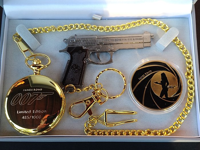 James Bond - Lot of 3 - Limited Edition 24K Gold plated Pocket Watch + 24K Coin + Handgun keyring