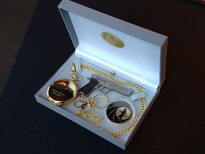 James Bond - Lot of 3 - Limited Edition 24K Gold plated Pocket Watch + 24K Coin + Handgun keyring