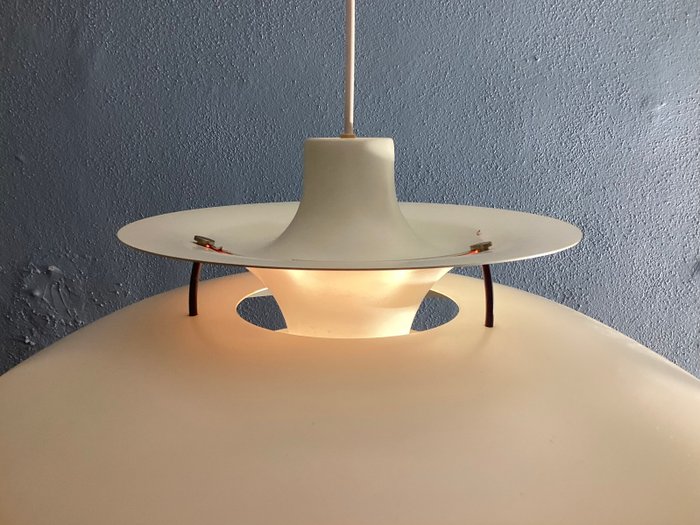 Louis Poulsen - Poul Henningsen - Lampe - PH5 - Metal