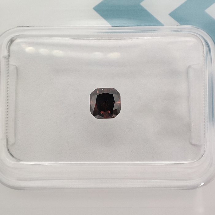 Ingen mindstepris - 1 pcs Diamant  (Naturfarvet)  - 0.32 ct - Firkantet med slebne hjørner - Fancy dark Orange - SI1 - International Gemological Institute (IGI)