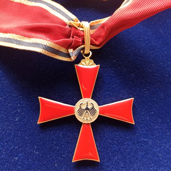 Tyskland - Belønning - Order of Merit, Commander Class