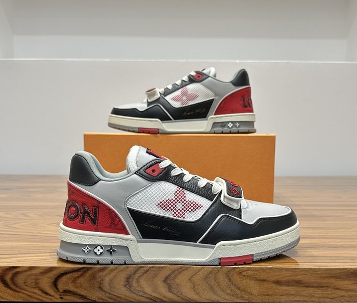 Louis Vuitton - Sneakers