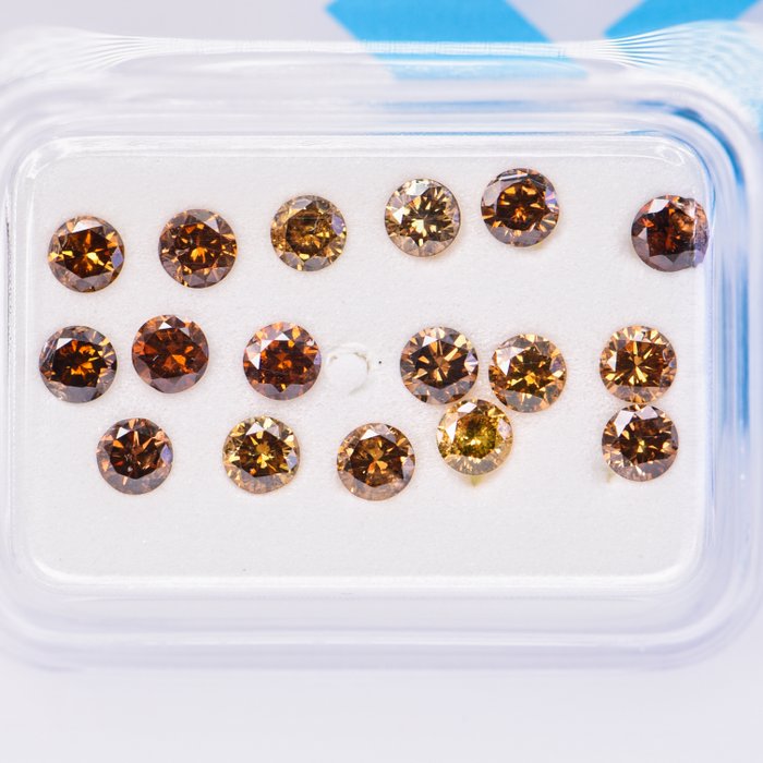 Ingen mindstepris - 17 pcs Diamant  (Naturfarvet)  - 1.41 ct - Rund - Fancy deep Brun Gul, Orange - I1, SI2 - International Gemological Institute (IGI)