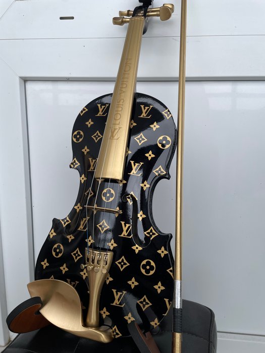 J.Reinhardt - Louis Vuitton Violin - Noir  Gold