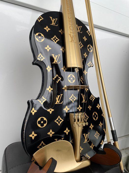 J.Reinhardt - Louis Vuitton Violin - Noir  Gold