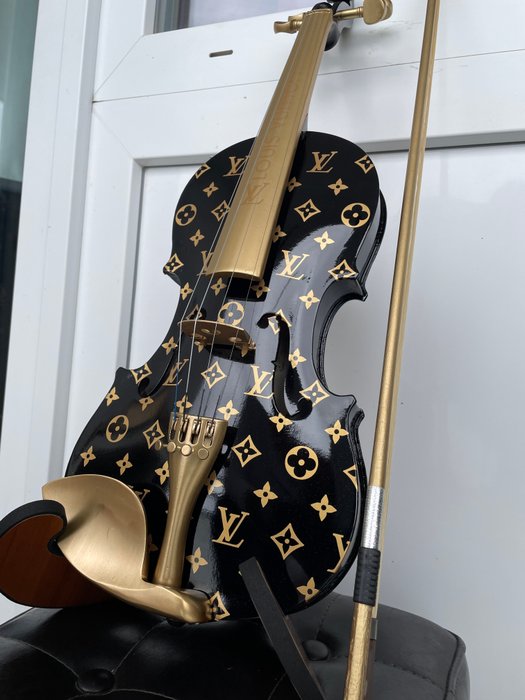 J.Reinhardt - Louis Vuitton Violin - Noir  Gold