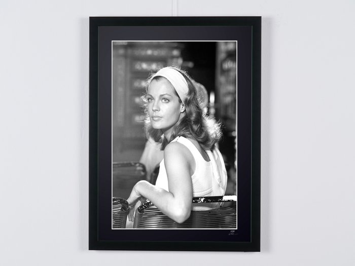 Les choses de la vie 1970 - Romy Schneider - Fine Art Photography - Luxury Wooden Framed 70X50 cm  - Limited Edition Nr 03 of 30 - Serial ID - Original Certificate (COA), Hologram Logo Editor and QR Code - 100% New items.