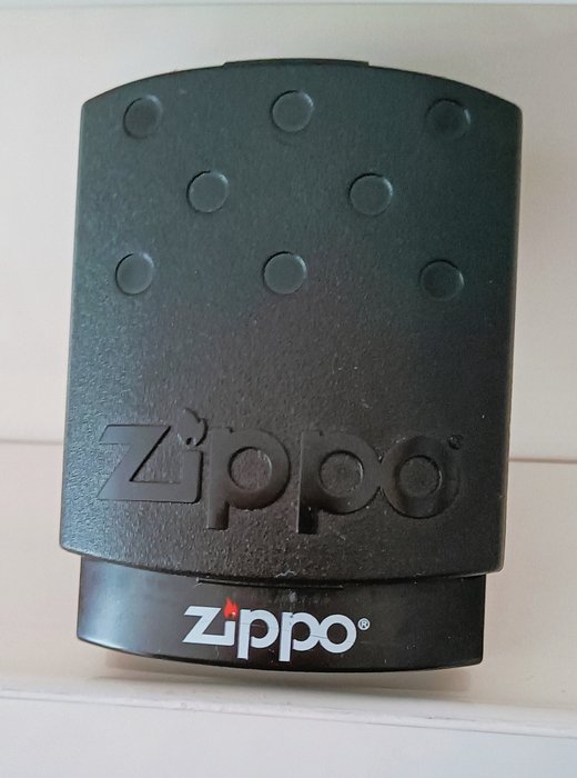 ZIPPO Deep V- Modelo muy raro. - Lighter - Messing