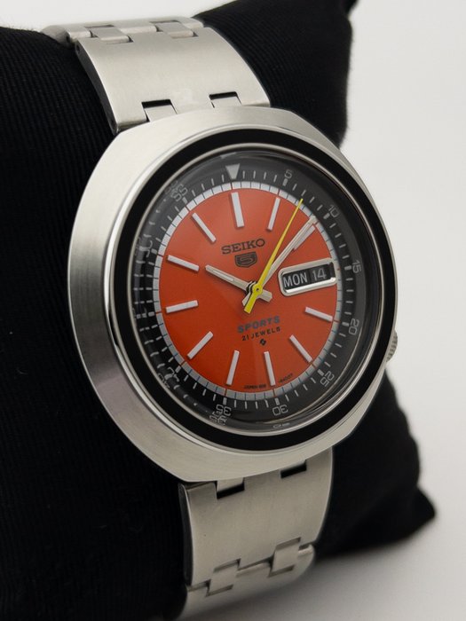 Seiko - Sports UFO - Ingen mindstepris - 6119-6400 - Mænd - 1970-1979