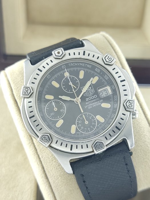 TAG Heuer - 2000 Series - 169.306/1 - Mænd - 1980-1989