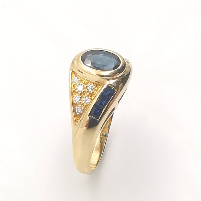 Ring - 18 kraat Gulguld -  1.68ct. tw. Safir - Diamant