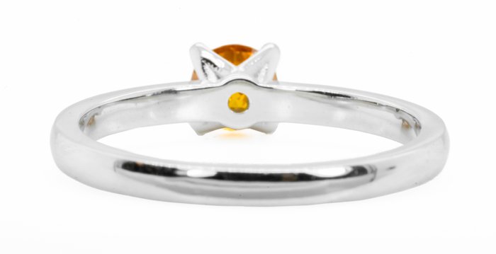 Ingen mindstepris - Ring - 18 kraat Hvidguld, Fancy Vivid Gul-Orange -  0.42ct. tw. Diamant (Naturfarvet) - I1