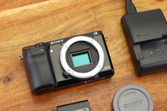 Sony Alpha NEX-7 Body 243MP OLED viewfinder Digitalkamera