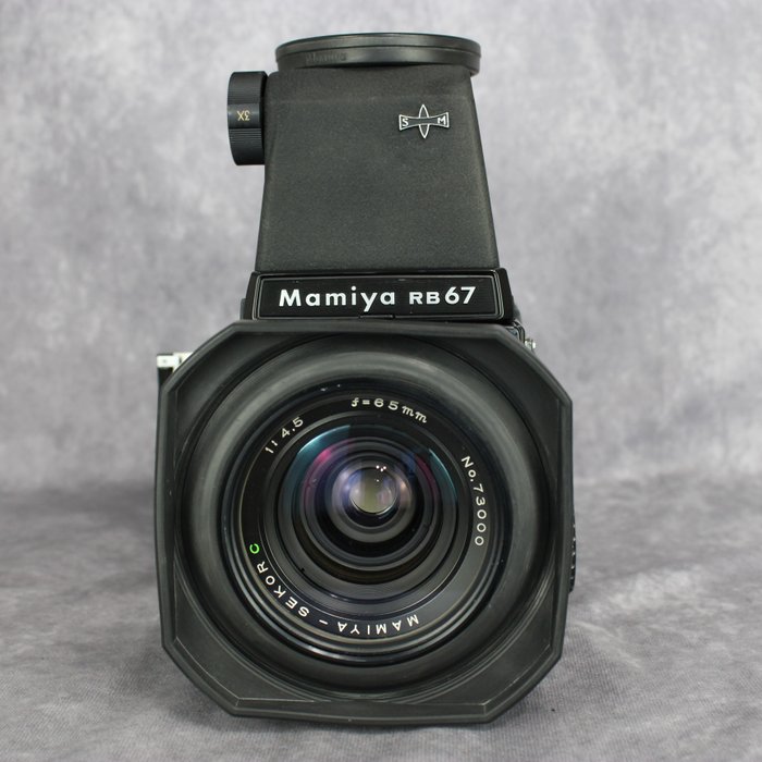 Mamiya RB67 + Mamiya-Sekor  C  1:45 F=65mm 120/mellemformat kamera