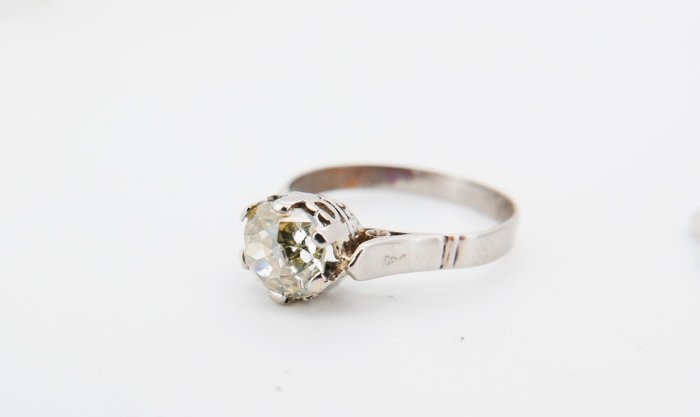 Ring - 18 kraat Hvidguld Diamant (Natur)