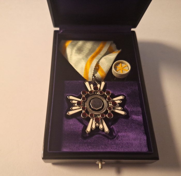 Japan - Medalje - Order Of The Sacred Treasure 5th Class