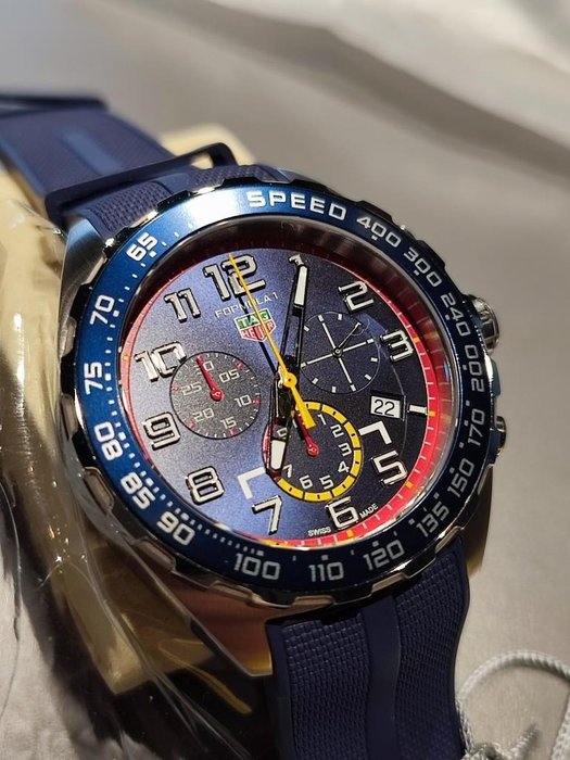 TAG Heuer - Formula 1 Chronograph Red Bull Special Edition - Ref. CAZ101L - Mænd - 2011-nu