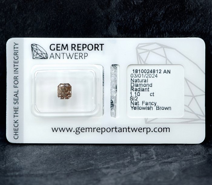 1 pcs Diamant  (Naturfarvet)  - 1.10 ct - Radiant - Fancy Gullig Brun - SI2 - Gem Report Antwerp (GRA)