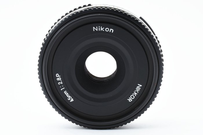 Nikon Ai Nikkor 45mm F/2.8P Black Prime objektiv