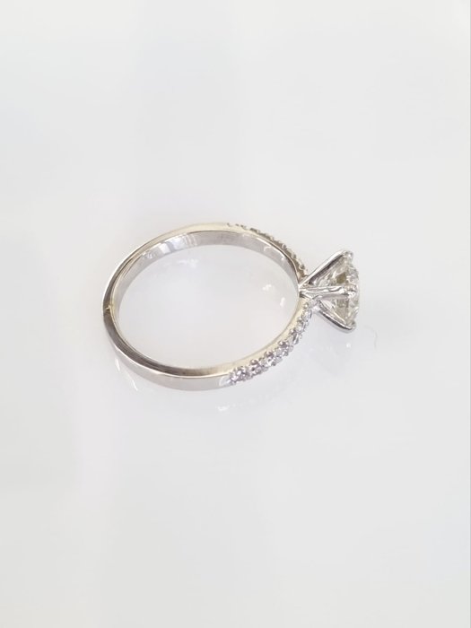 Forlovelsesring - 14 karat Hvidguld -  1.23ct. tw. Diamant (Natur)