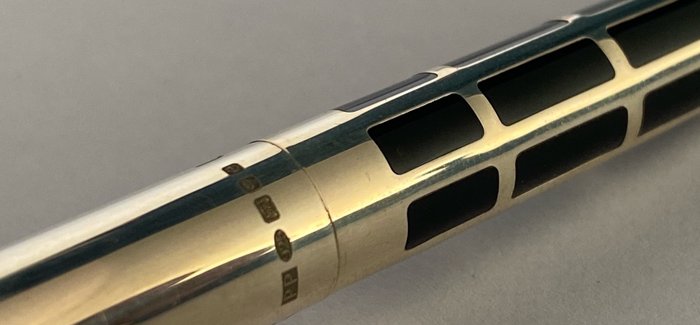 Parker - JOTTER SERIE LIMITEE ARGENT MASSIF - 50 ème Edition - Pen