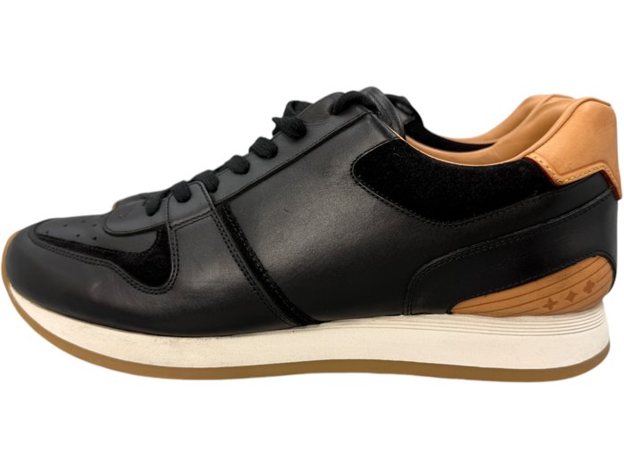 Louis Vuitton - No reserve price - Sneakers - Størelse: UK 7,5