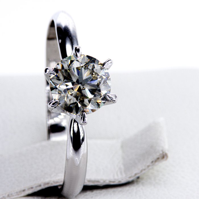 Ingen mindstepris - Forlovelsesring - 14 karat Hvidguld -  1.23ct. tw. Diamant (Natur)