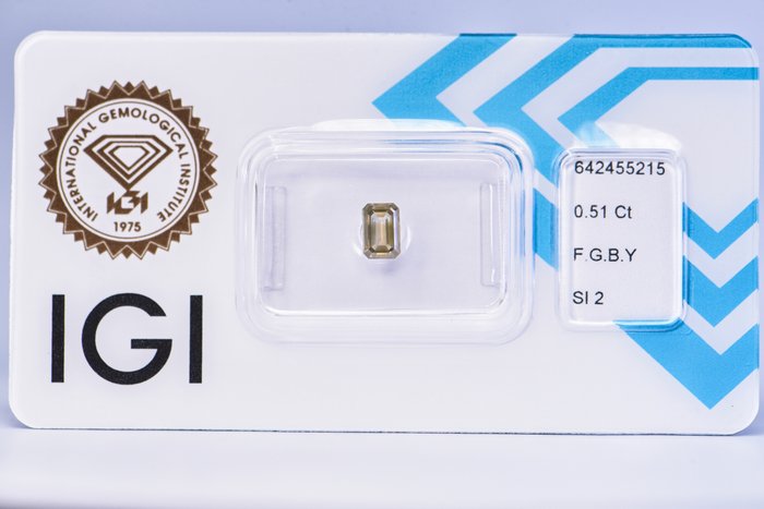 Ingen mindstepris - 1 pcs Diamant  (Naturfarvet)  - 0.51 ct - Smaragd - Fancy Brunlig, Grønlig Gul - SI2 - International Gemological Institute (IGI)