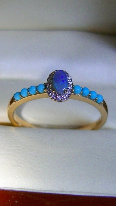 Ring - 14 karat Gulguld Opal - Diamant