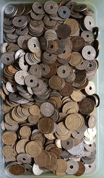 Frankrig Lot of ± 32 kg of old French coins - different dates  (Ingen mindstepris)