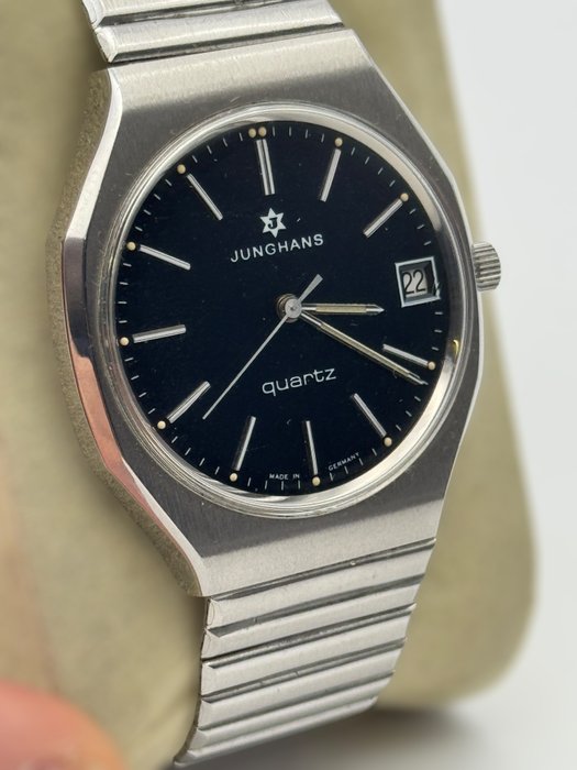 Junghans - Modell 20/4041 - Ingen mindstepris - Mænd - 1970-1979