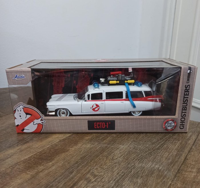 Ghostbusters ECTO-1 Vehicle Die-cast model from the 1984 classic movie (mint condition never opened)