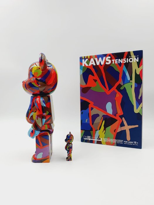 Kaws (1974) - Kaws Tension - Be@rbrick 400%  100% - Bearbrick 2021