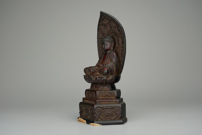 Amida Nyorai (Amitābha) Buddha 阿弥陀如来 - Forgyldt, Lak, Træ - Dated: 1939 - Japan - Shōwa-periode (1926-1989)