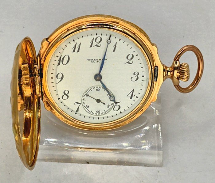 A.W.W.Co Waltham Mass - 14K Dreifarben Goldsavonette - Hirsch + Wappen - USA omkring 1890