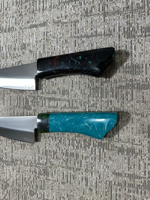 Køkkenkniv - Chef's knife -  Japanske D2 Steel Bunka kokkeknive - D2 Steel  Designing af to udsøgte flerfarvede harpikshåndtag - Japan