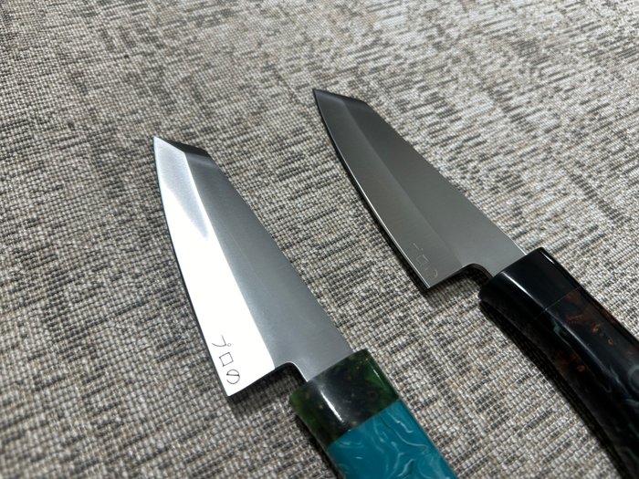 Køkkenkniv - Chef's knife -  Japanske D2 Steel Bunka kokkeknive - D2 Steel  Designing af to udsøgte flerfarvede harpikshåndtag - Japan