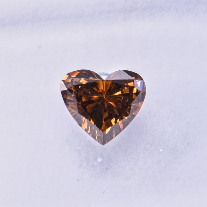 Ingen mindstepris - 1 pcs Diamant  (Naturfarvet)  - 040 ct - Hjerte - Fancy dark Orange Brun - SI1 - International Gemological Institute (IGI)