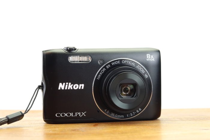 Nikon Coolpix A300, 20.1, Wifi, NFC Digitalkamera