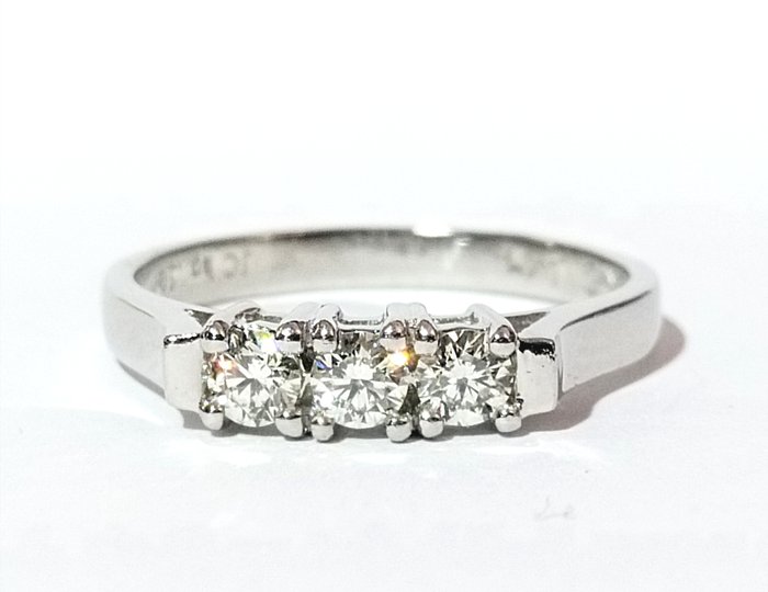 Ingen mindstepris - Ring - 18 kraat Hvidguld -  0.50ct. tw. Diamant (Natur)