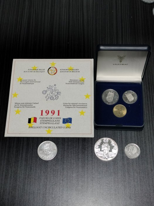 Belgien, Holland. Lot of Year set, coin set, incl. "The birth of Princess Juliana" 31.55 gr  (Ingen mindstepris)