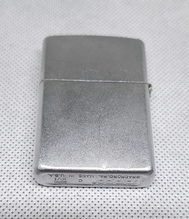 Zippo, Flores Año 2000 Mes Marzo - Lighter - Stål