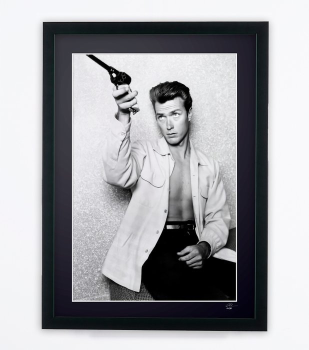 Clint Eastwood - Los Angeles 1956 - Fine Art Photography - Luxury Wooden Framed 70X50 cm - Limited Edition Nr 01 of 30 - Serial ID 17170 - Original Certificate (COA), Hologram Logo Editor and QR Code - 100% New items.