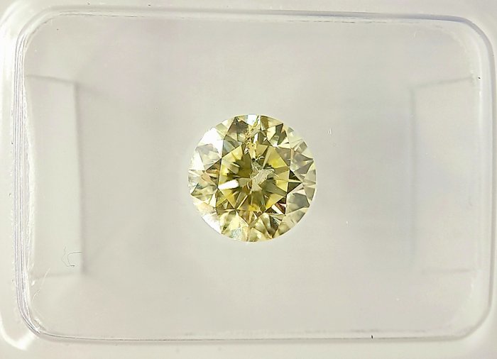 Ingen mindstepris - 1 pcs Diamant  (Naturfarvet)  - 1.02 ct - Rund - Light Grønlig Gul - I1 - Antwerp Laboratory for Gemstone Testing (ALGT)