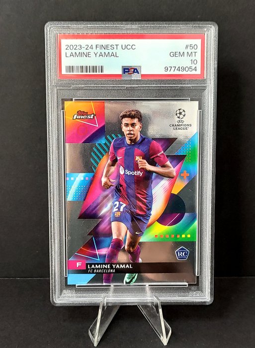 2023/24 Topps Finest Ucc Lamine Yamal PSA 10 Graded card