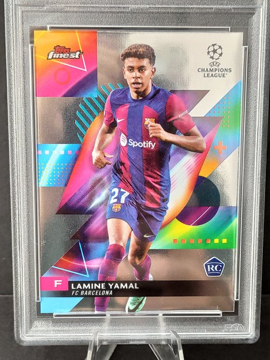 2023/24 Topps Finest Ucc Lamine Yamal PSA 10 Graded card