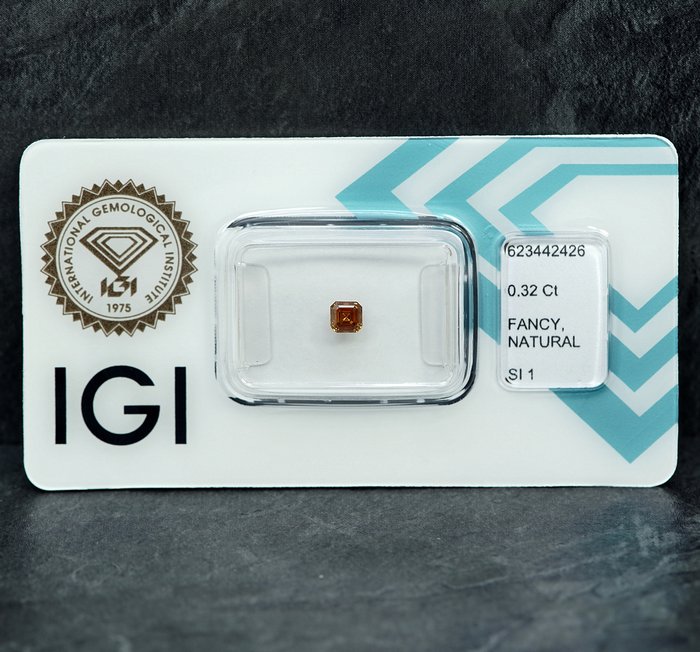 1 pcs Diamant  (Naturfarvet)  - 0.32 ct - Fancy Orange nuance Gul - SI1 - International Gemological Institute (IGI)