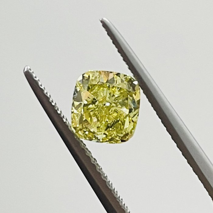 1 pcs Diamant  (Naturfarvet)  - 1.42 ct - Pude - Fancy deep Gul - VS2 - Gemological Institute of America (GIA)